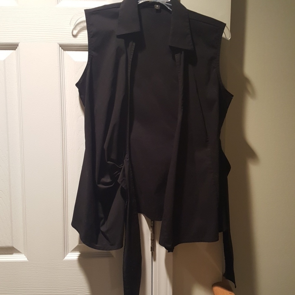 Black sleeveless blouse